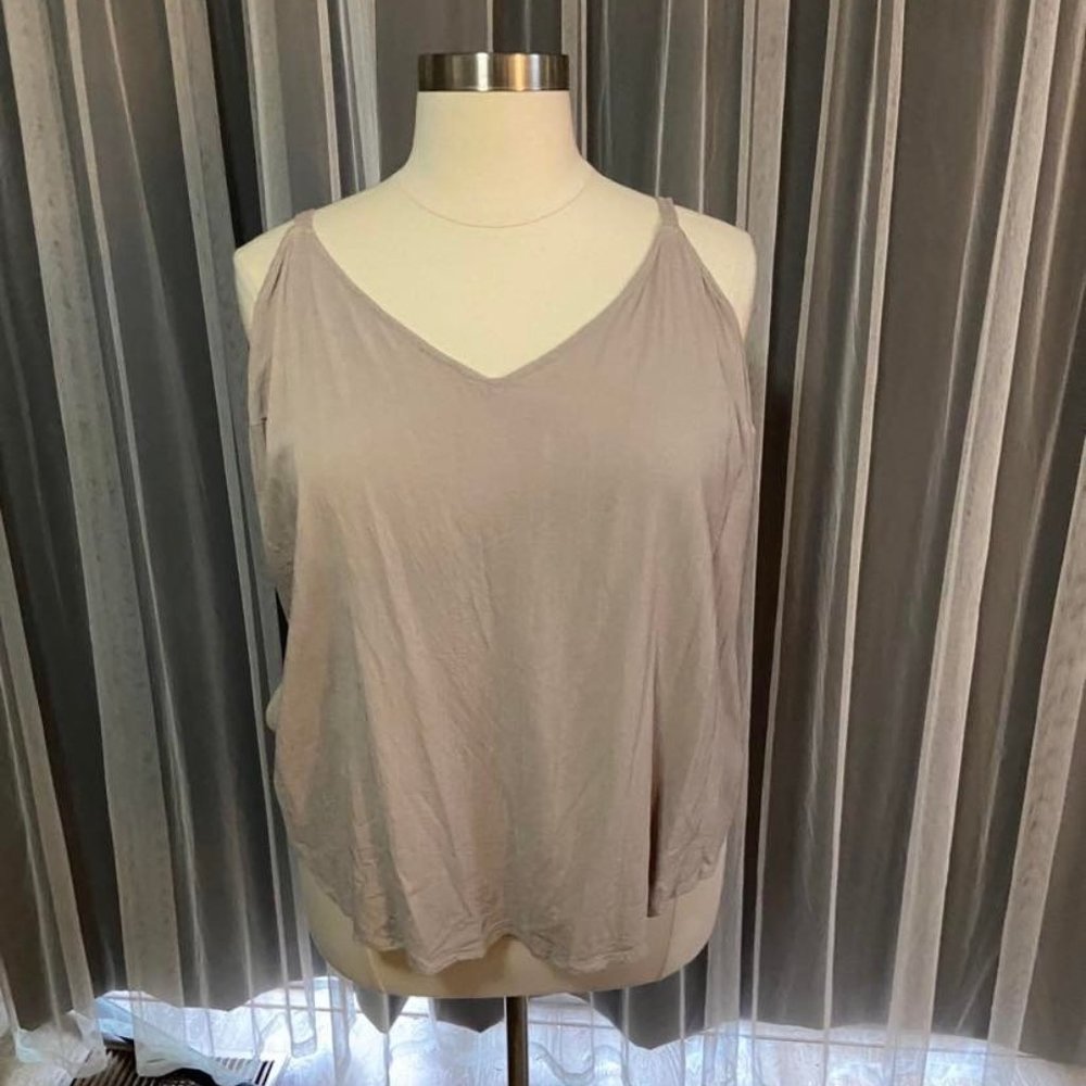 Torrid size 3 Top